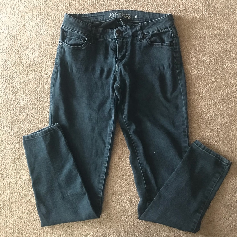 Celebrity blue jeans juniors size 5